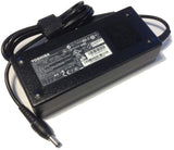 Toshiba 19V 6.32A 120W 5.5*2.5 PA-1121-04 Toshiba Laptop Charger Laptop Charger JS Bazar